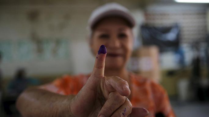 [CONTRATIEMPO] Dictadura a la medida: Cuando puedo votar, no voto