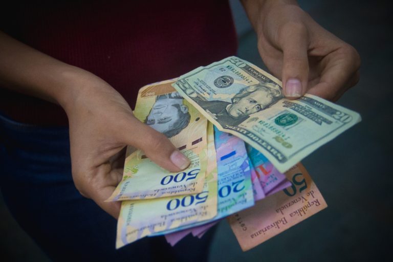 [OPINIÓN] ¿Es posible una dolarización en Venezuela?