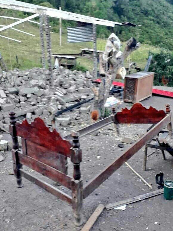 [DENUNCIA] Queman casa, destruyen siembras y desalojan familia campesina en Jaji, Edo Mérida.